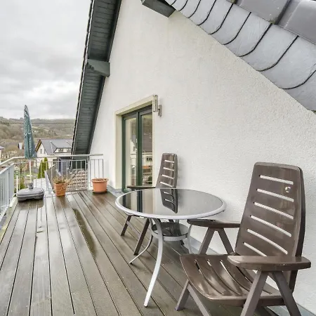 Comfortable Holiday In With Balcony Ferienhaus Insul